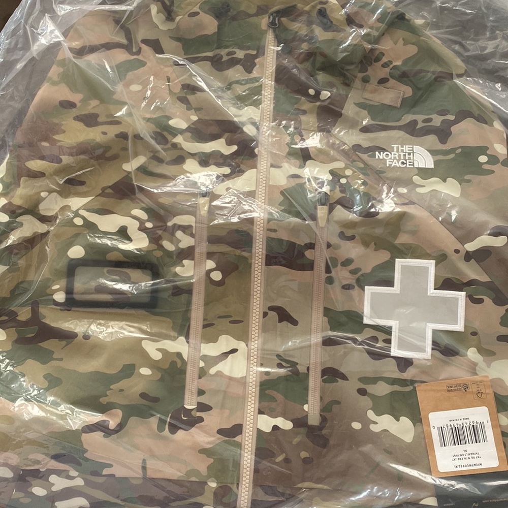 PENDING: SUPREME X The North Face - Summit Series Rescue Mountain Pro Jacket XL - Picture 5 of 13